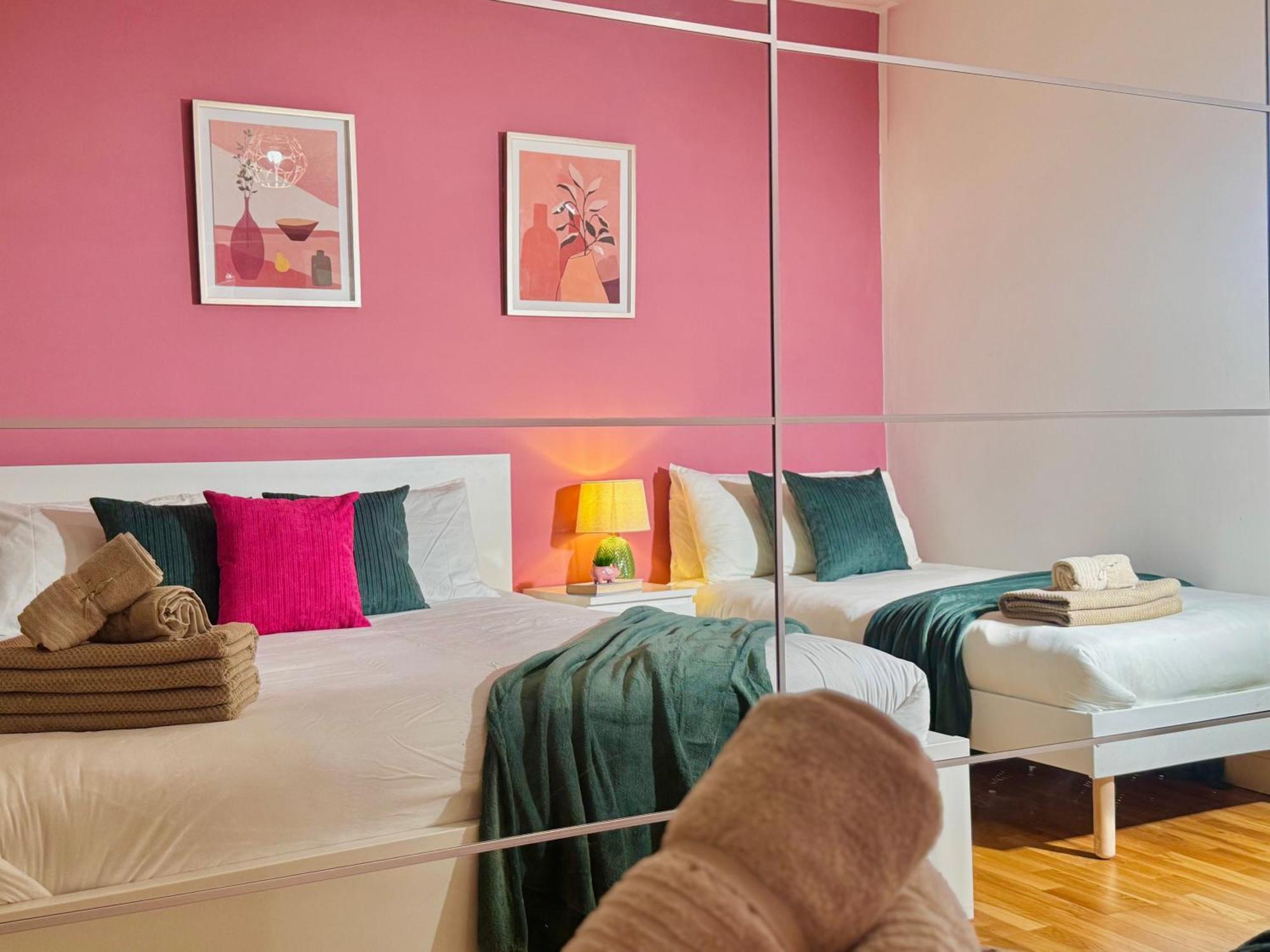 Modern 1-Bed Apt 30Min To Central London & Parking Exterior foto