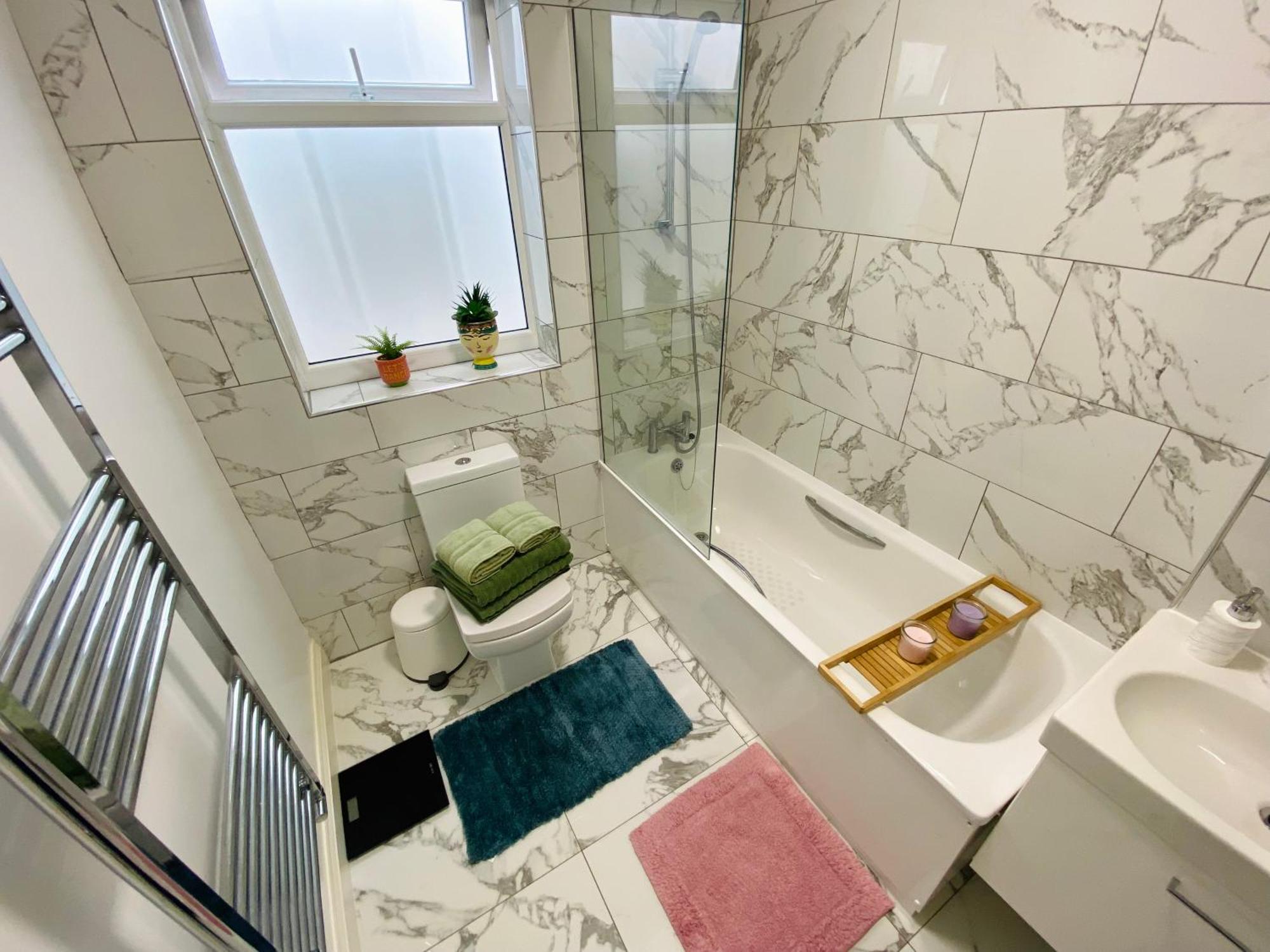 Modern 1-Bed Apt 30Min To Central London & Parking Exterior foto